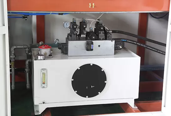 ระบบขับเคลื่อนด้วยไฮดรอลิกสามารถให้ความเร็วในการเคลื่อนที่เพียงพอและมีกำลังเจาะสูง